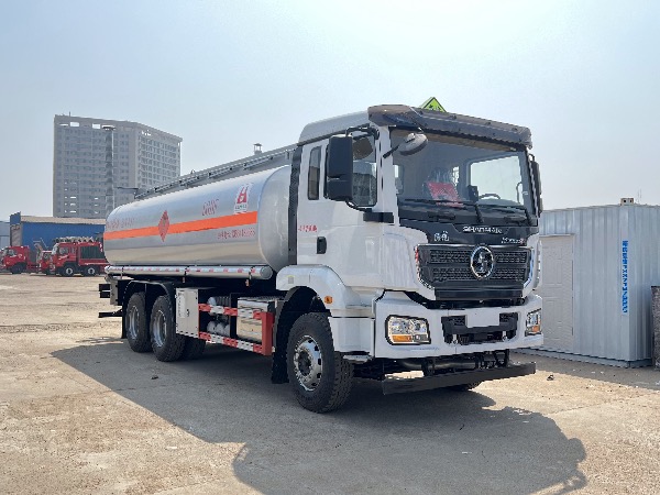 新款6x4陜汽德龍M3000 S版易燃液體罐式運(yùn)輸車/陜汽牌SCS5263GRYSX6型18-20立方原油專用運(yùn)輸罐車